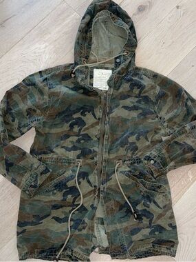 SMOKE RISE Men's Hooded  Military style Field Jacket in Olive Camo size L